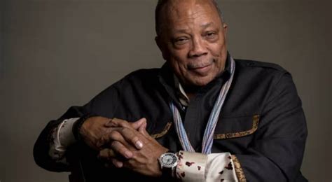  Quincy Jones' İstanbul Caz Şöleni: Müzik Dünyasının Efsanesi Türkiye'yi Sallıyor!